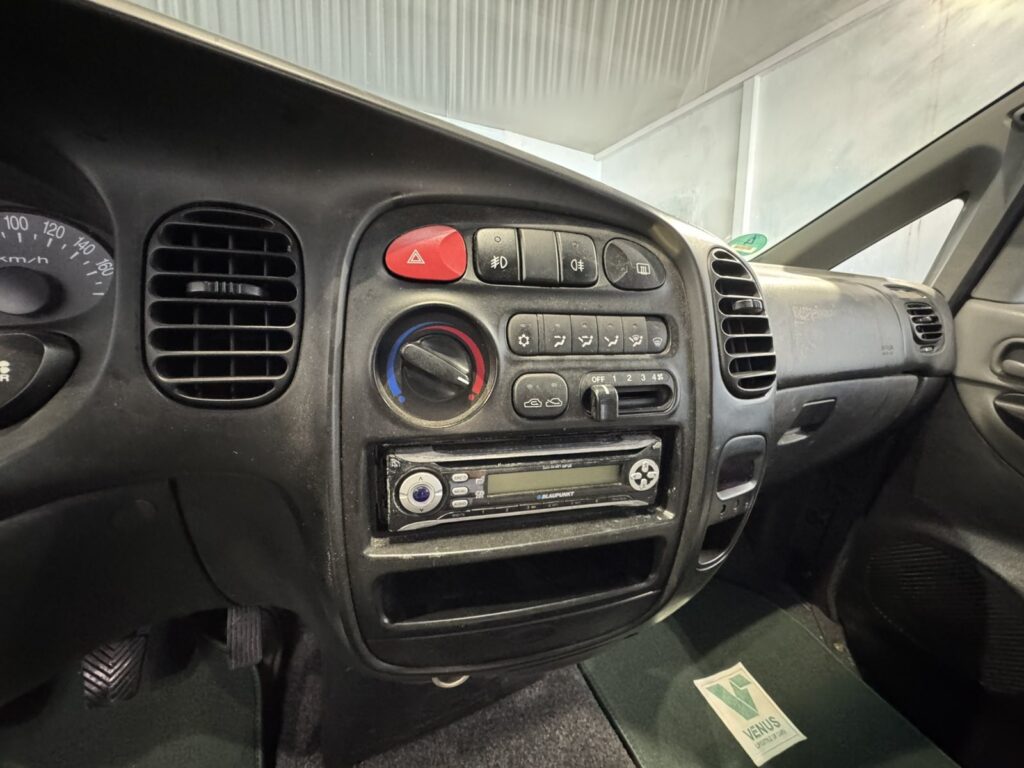 Hyundai H1 Van CRDI Diesel 2005 - 15